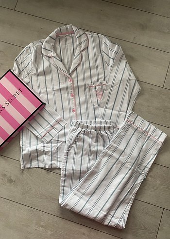 Victoria s Secret 46