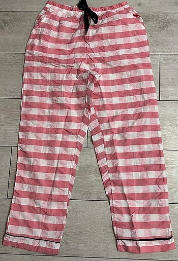 l Beden pembe Renk Victorıa secret pijama takımı L beden