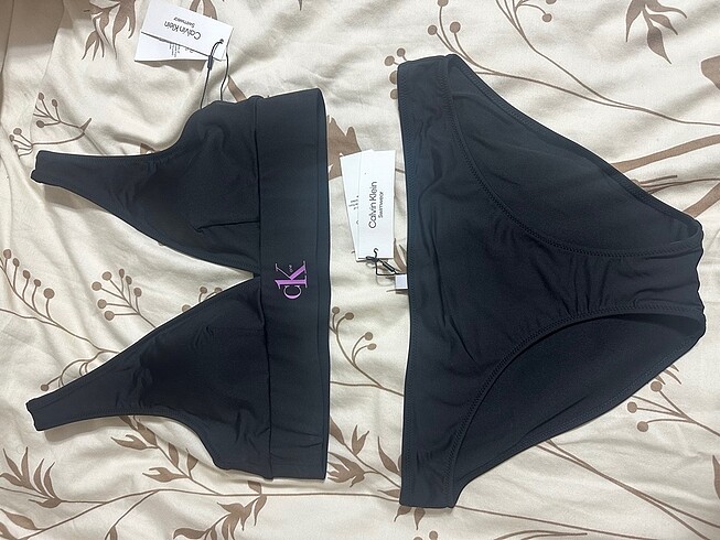 Calvin Klein Bikini Takım ve Calvin Klein Büstiyer