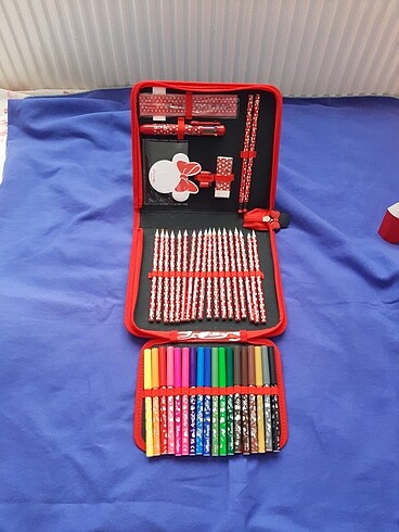 smiggle orijinal etiketli özel üretim minnie kalem kutusu