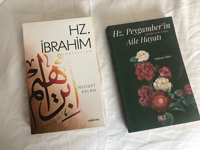 Dini kitap