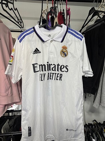 BENZEMA TAÇSIZ KRAL