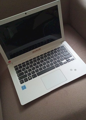 Beyaz Dizüstü notebook