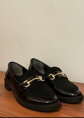 Siyah Süet Tokalı Klasik Topuklu Kadın Loafer