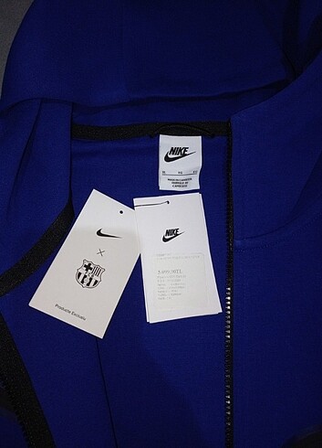 Nike NİKE TECH FLEECE X BARCELONA