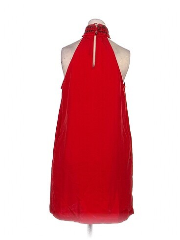 m Beden PreLoved Kısa Elbise %70 İndirimli.