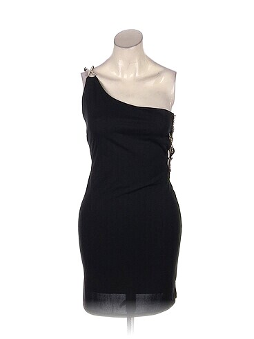 PreLoved Kısa Elbise %70 İndirimli.