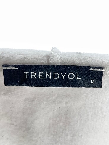 m Beden beyaz Renk Trendyol & Milla Sweatshirt %70 İndirimli.