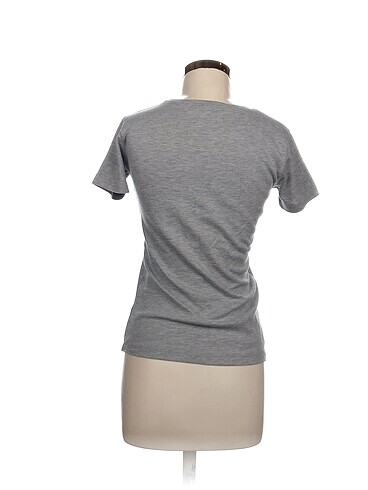 xl Beden Hollister T-shirt %70 İndirimli.