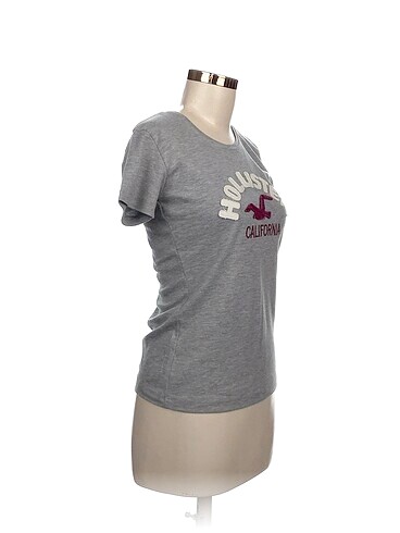 Hollister Hollister T-shirt %70 İndirimli.