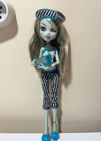Monster High Dead Tired Frankie