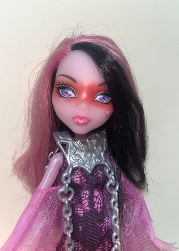  Beden Monster High Draculara