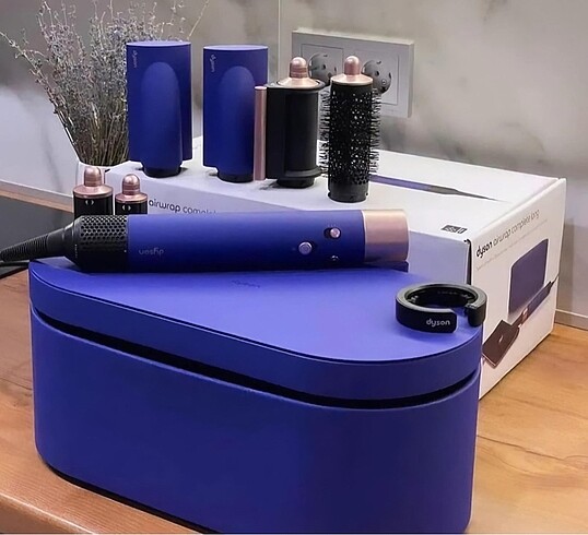 Dyson airwrap