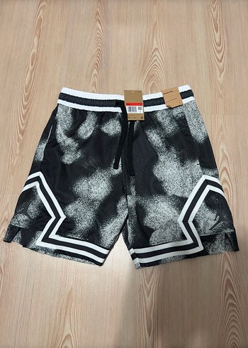 Nike diamond