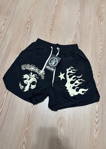 Hellstar şort