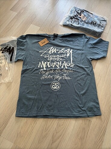Stüssy tee