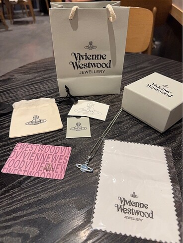 Vivienne westwood kolye