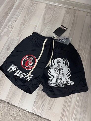 Hellstar şort