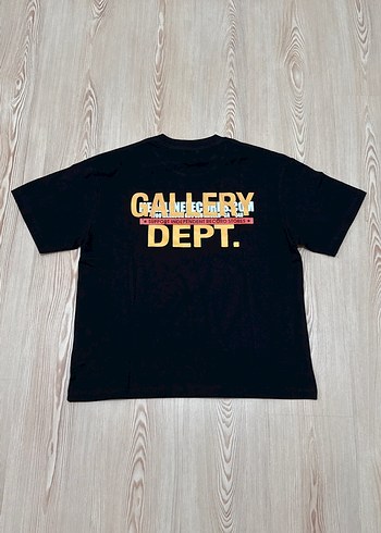 Gallery dept tee