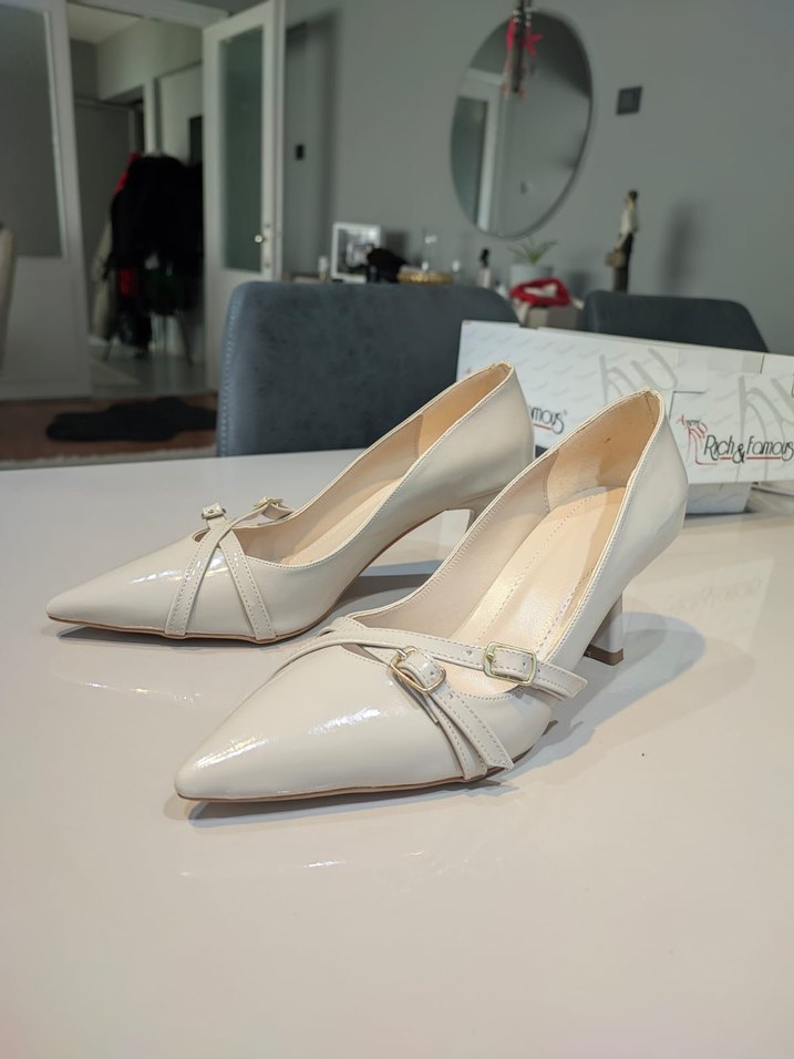 Bej Tokalı Stiletto Topuklu Kadın Ayakkabı - Görsel 3