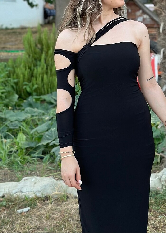 Siyah dar elbise - Görsel 3