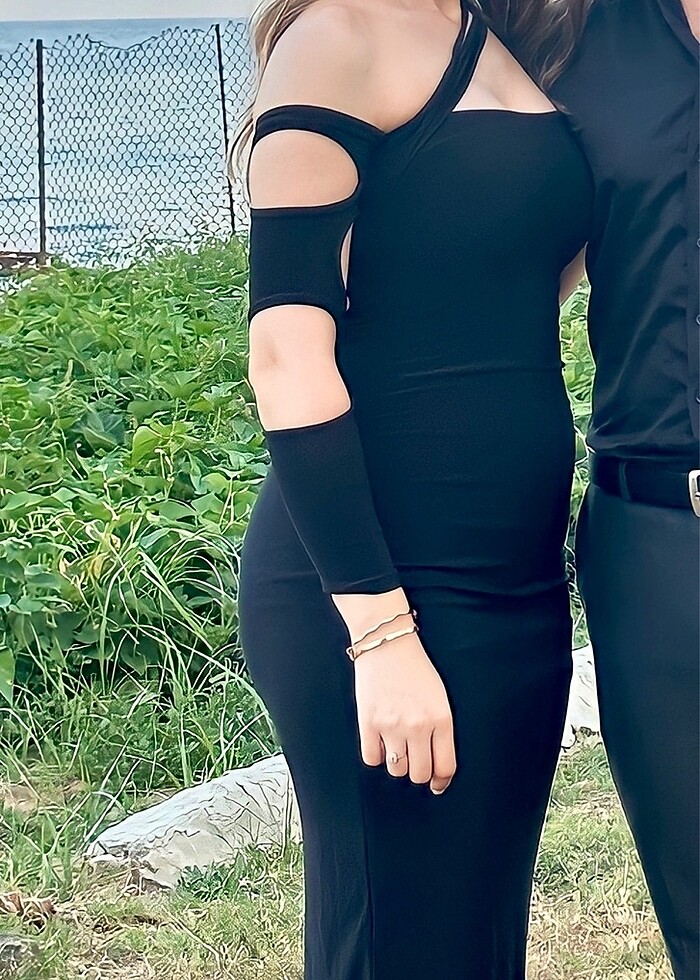 Siyah dar elbise - Görsel 2