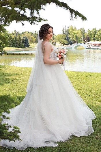 Askılı taşlı gelinlik - Görsel 3