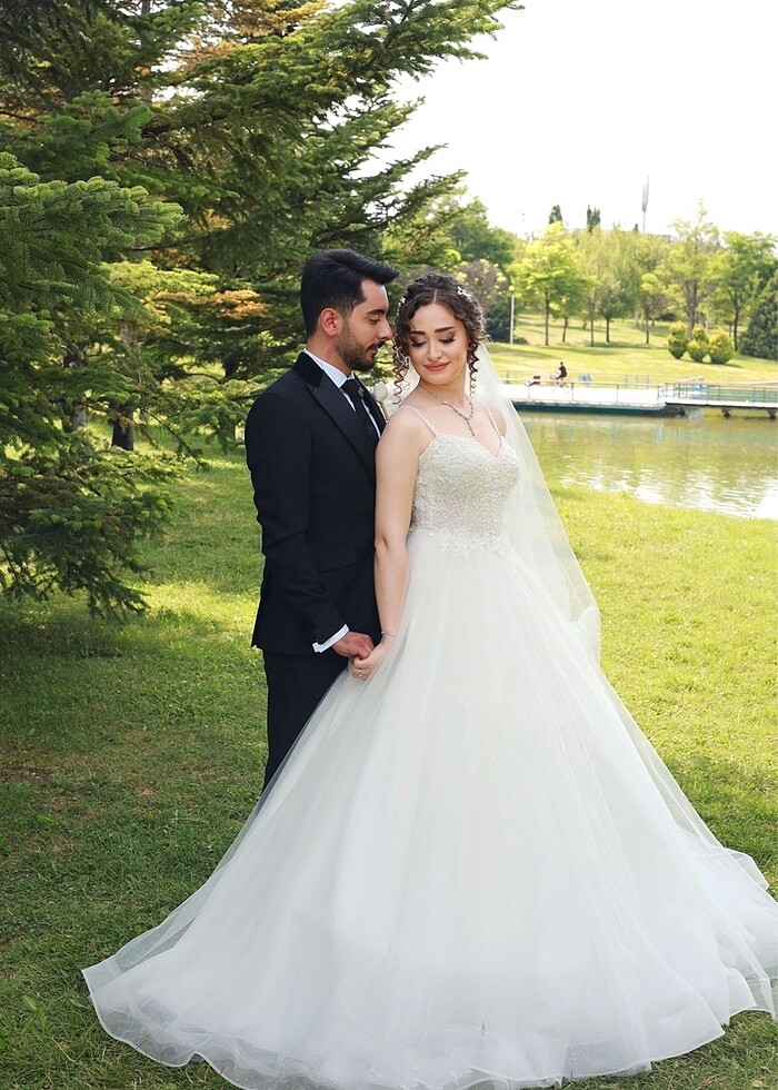 Askılı taşlı gelinlik - Görsel 2