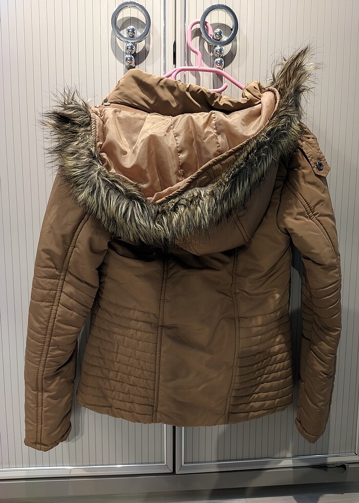 Kahverengi şişme mont - Görsel 2