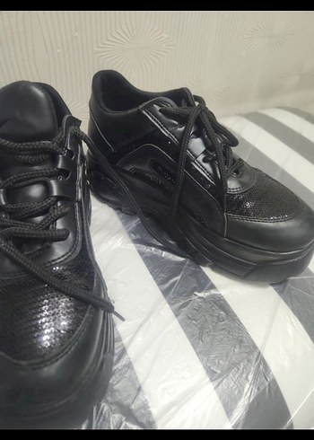 Siyah  Desenli Bağcıklı Topuklu Sneakers - Görsel 5