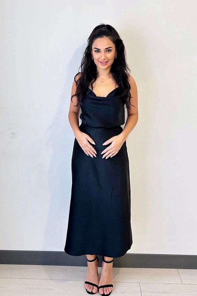 Sıfır Etiketli Siyah Saten Etek - Görsel 2