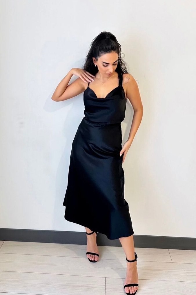 Sıfır Etiketli Siyah Saten Etek - Görsel 3