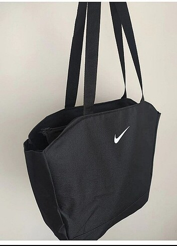 Nike baskılı çanta 