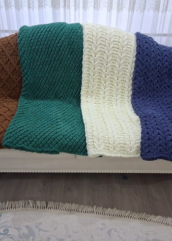 Renkli Mavi Örgü Battaniye - Görsel 2