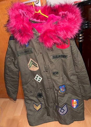 Pembe Kürklü Kamuflaj Kadın Mont - Görsel 3