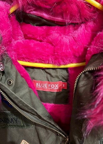 Pembe Kürklü Kamuflaj Kadın Mont - Görsel 4