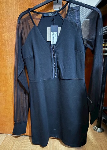 Düğmeli V Yaka Siyah Midi Gotik Elbise - Görsel 6