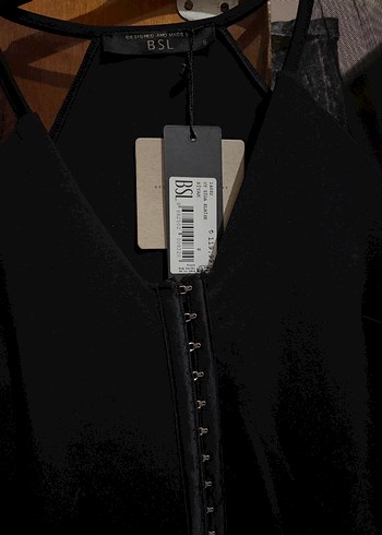 Düğmeli V Yaka Siyah Midi Gotik Elbise - Görsel 5