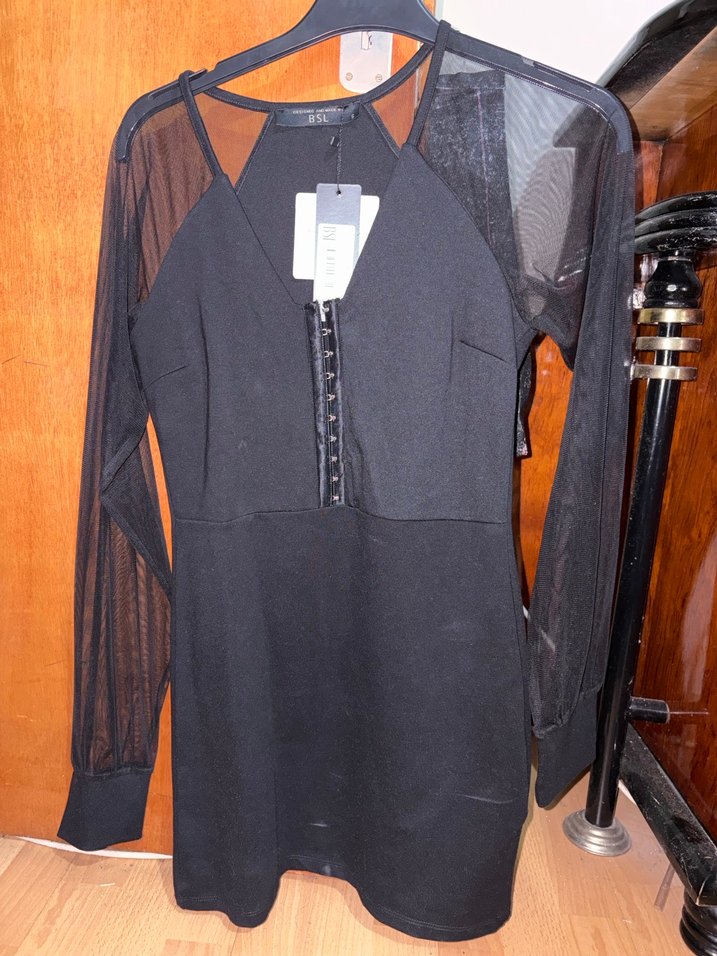 Düğmeli V Yaka Siyah Midi Gotik Elbise - Görsel 2