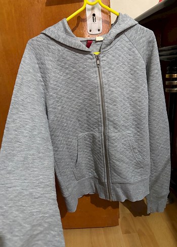 Gri Fermuarlı Kadın Kapşonlu Hırka - Görsel 2