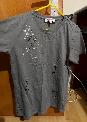 Taşlı ve Yırtık Detaylı Bayan T-shirt - Görsel 2