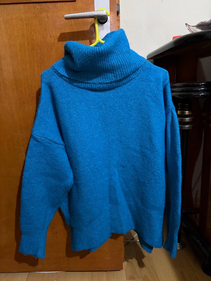 Mavi Boğazlı Örgü Kadın Kazak - Görsel 4