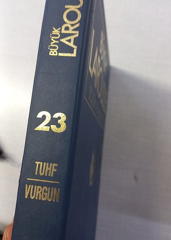 Büyük Larousse Sözlük ve Ansiklopedisi - Görsel 2