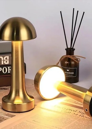 Altın Renk Modern Masa Lambası - Görsel 2