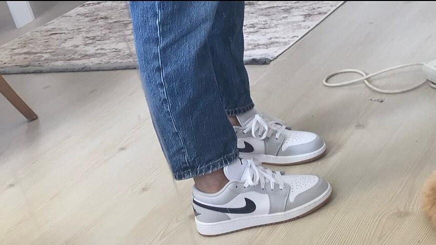 37,5 Beden gri Renk Gri jorden nike