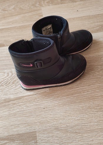 orijinal Nike bot