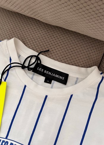 m Beden Les Benjamins tshirt