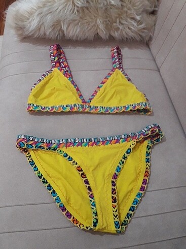 40 Beden Bikini 