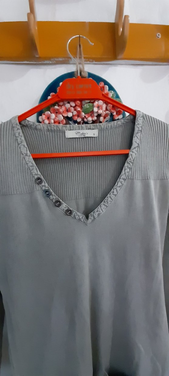 V Yaka Düğmeli Kadın Triko - Görsel 2