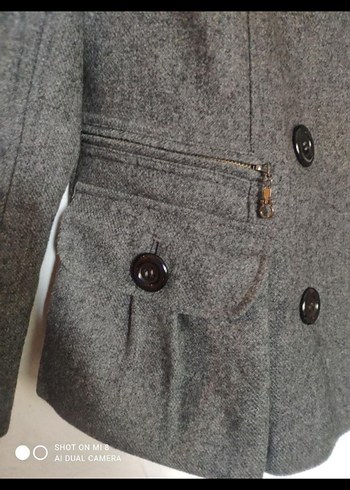 Düğmeli Gri Kısa Kadın Yün Kaban - Görsel 2